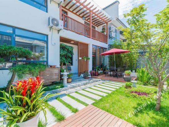 西安市长安区东大南山温泉度假村西100米秦龙温泉酒店独栋2号别墅电话