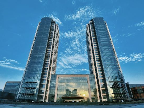 嘉年华广场大酒店地址(位置,怎么去,怎么走,在哪,在哪里,在哪儿):青岛