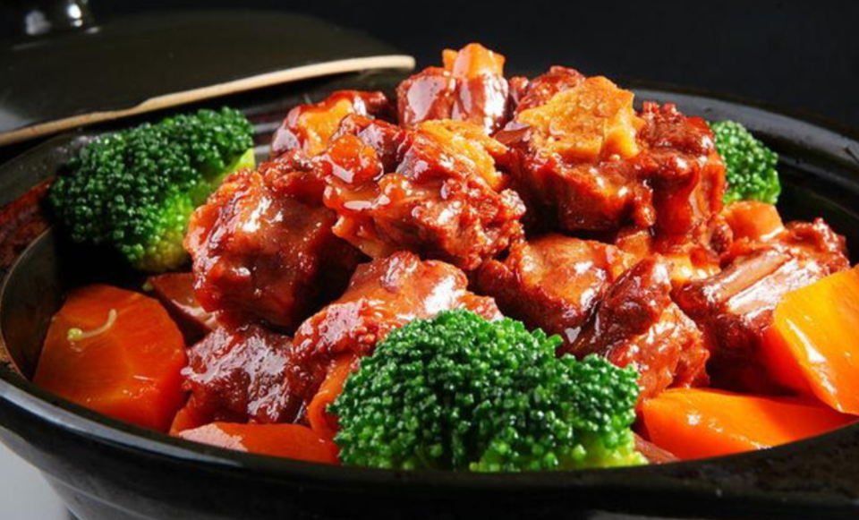 煲仔饭是哪里的传统美食