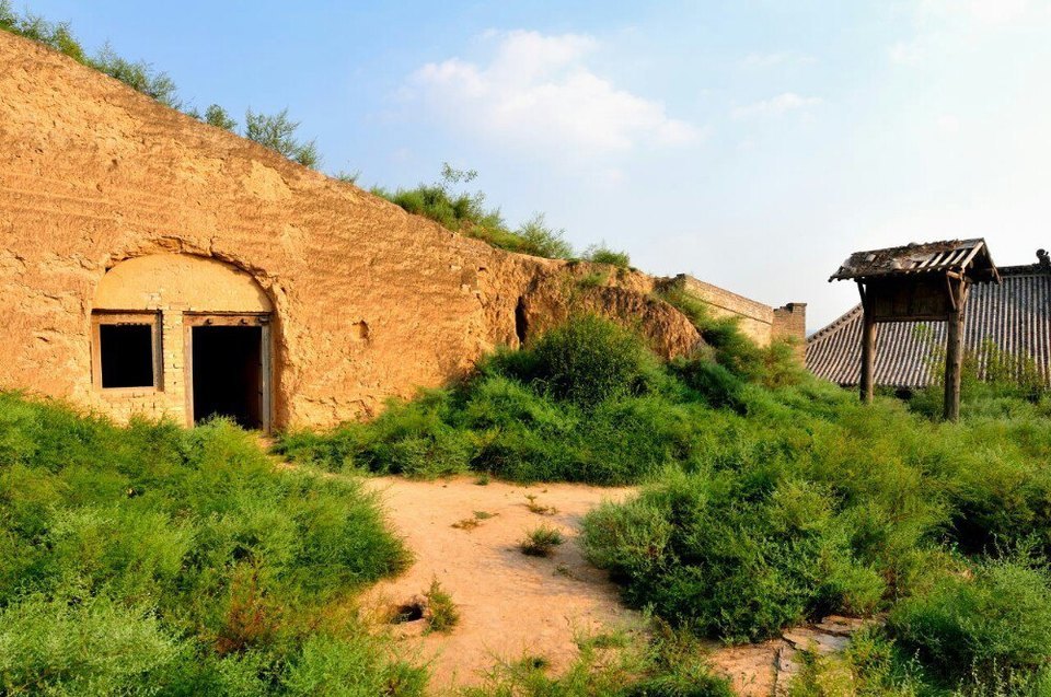 薛仁贵寒窑图片