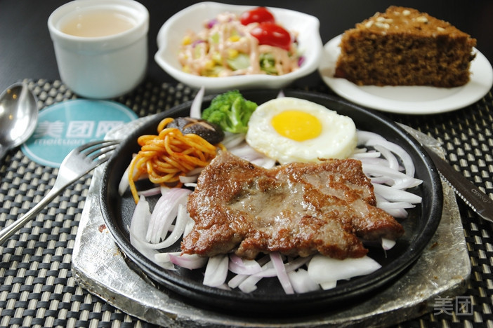 上岛咖啡八一路店