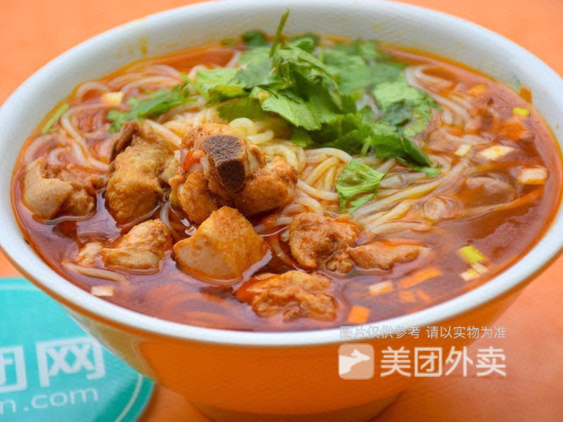 红烧鸡块米线图片