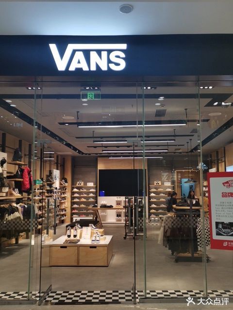 百联金山购物中心(金山店)图片