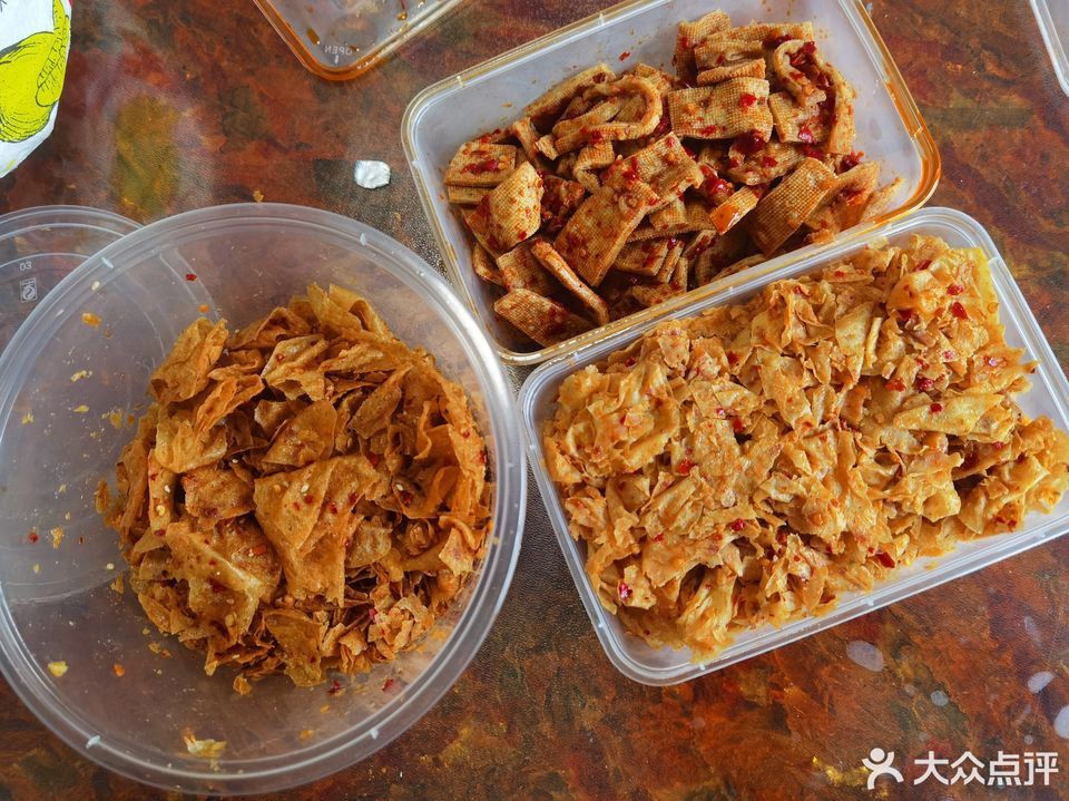 :安乡佬糕点坊位于常德市武陵区武陵