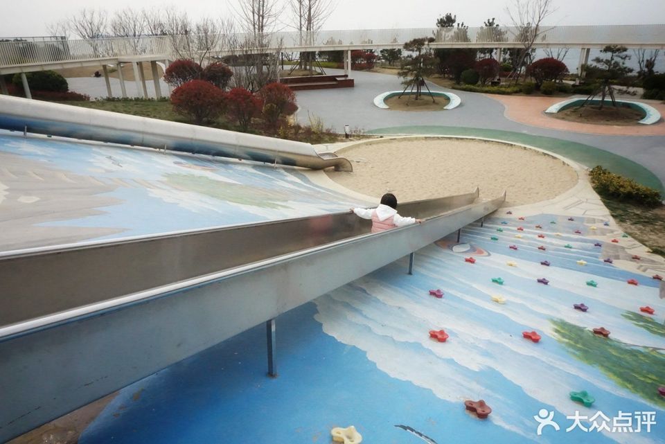 乐翻天儿童游乐场