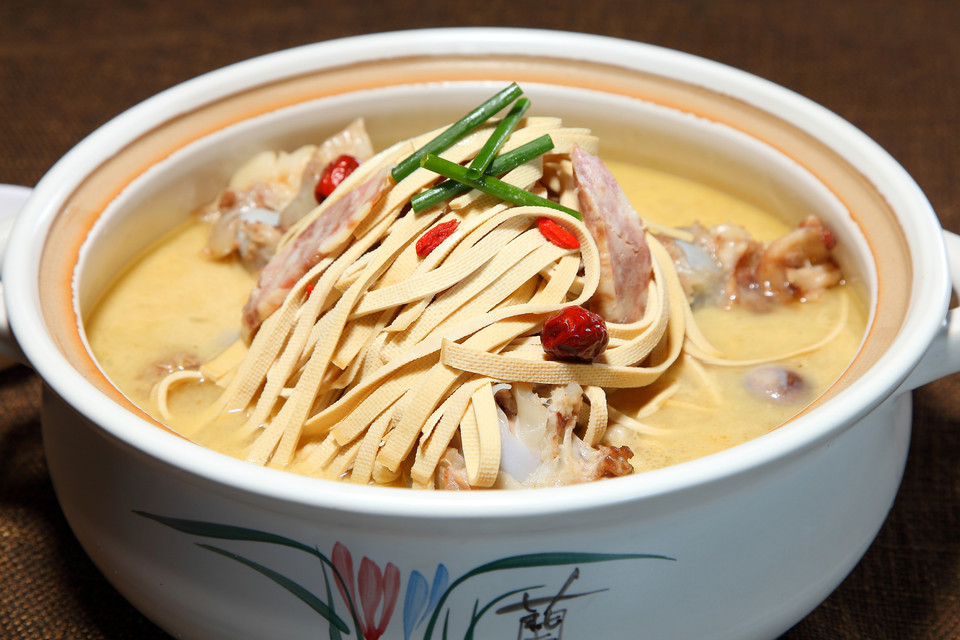 【留下来筒骨砂锅(益乐路店)】留下来筒骨砂锅(益