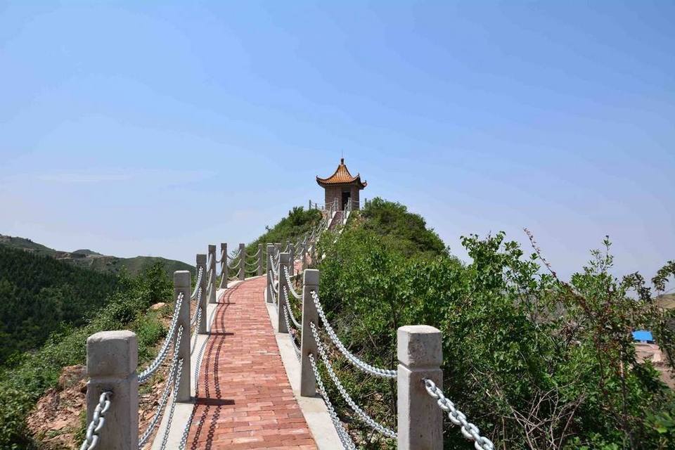 怎麼去,怎麼走,在哪,在哪裡,在哪兒):寶雞市隴縣天成鎮隴三路電話:姜