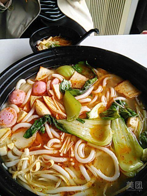 一线牵过桥米线老街店