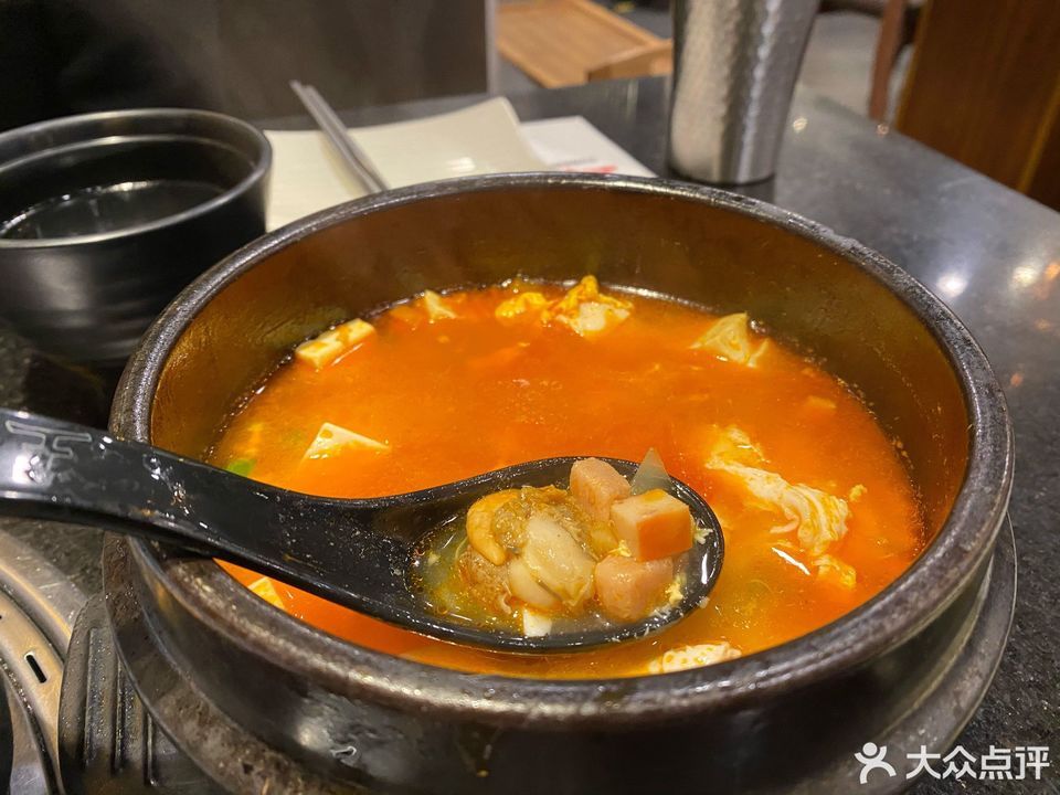 海鲜绢豆腐汤图片