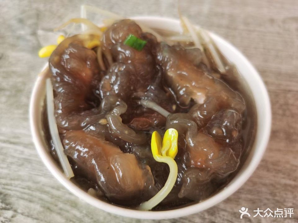 天桥滑肉图片