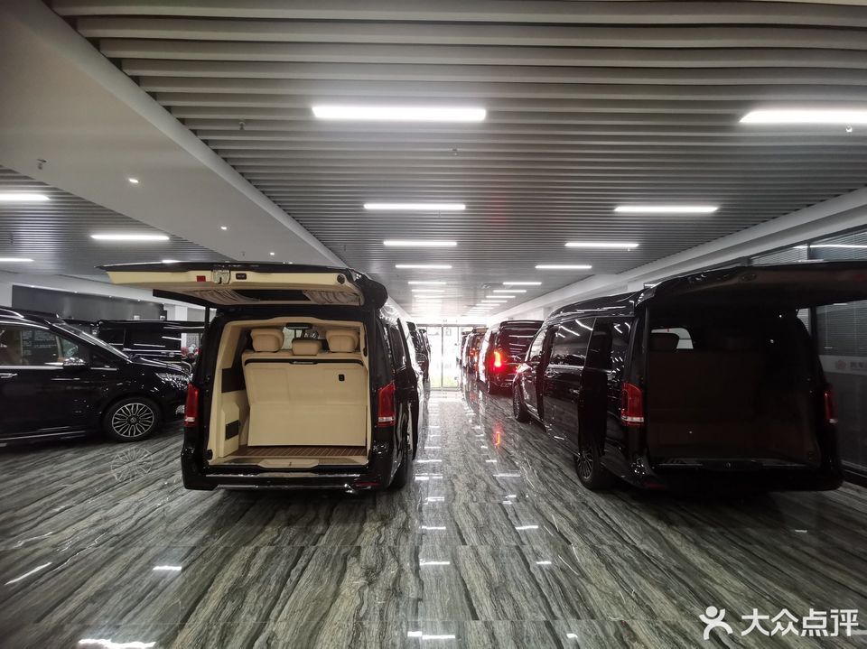 上海众马房车汇图片