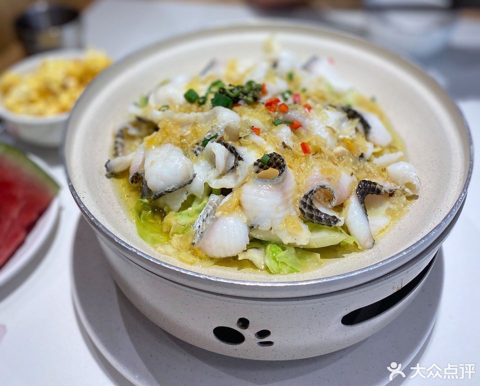 酱椒片片鱼图片