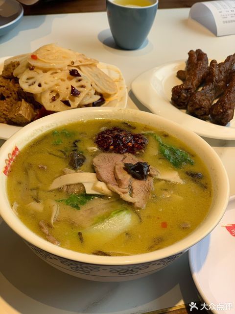 三厂烩羊肉银屏路店