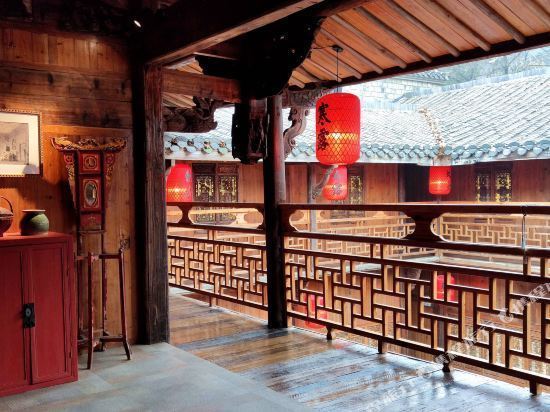 九华天池十二时辰民宿