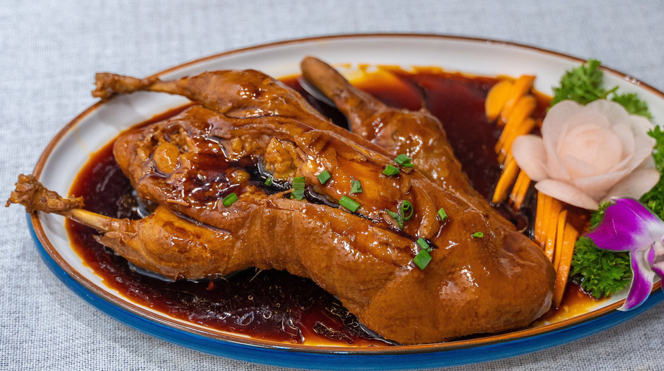 秘制八宝鸭图片