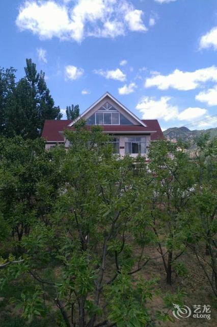 在哪儿):天津市蓟州区穿芳峪镇九龙山国家森林公园旁美泰山庄度假村