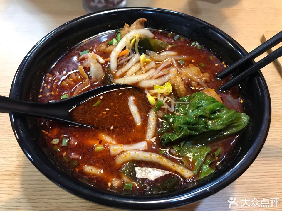 鸡丁土豆粉图片