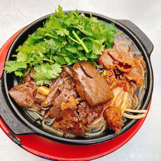 四处巷吴老头牛肉砂锅