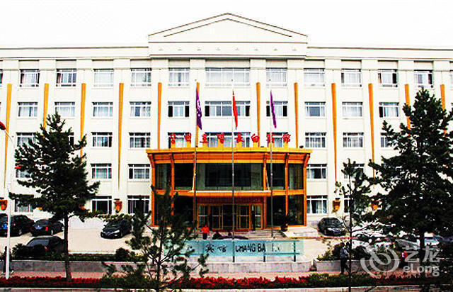 怎么去,怎么走,在哪,在哪里,在哪儿):白山市长白朝鲜族自治县长白镇