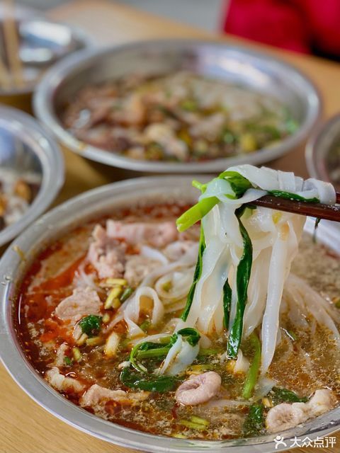 太龙鲜肉煮粉