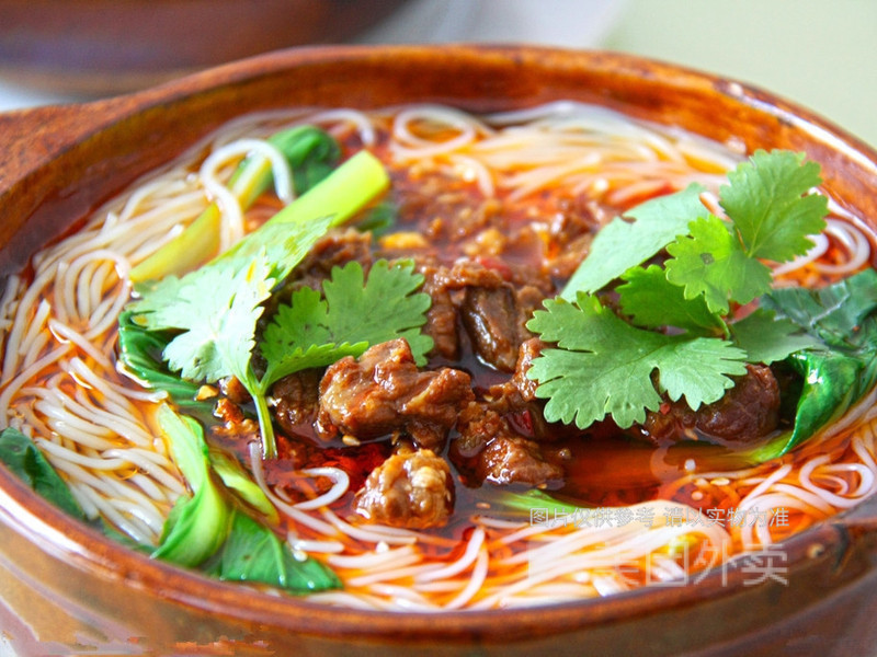 鹅肉米线图片