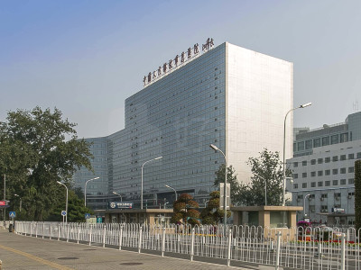 北京市石景山区阜石路165号中国华录大厦