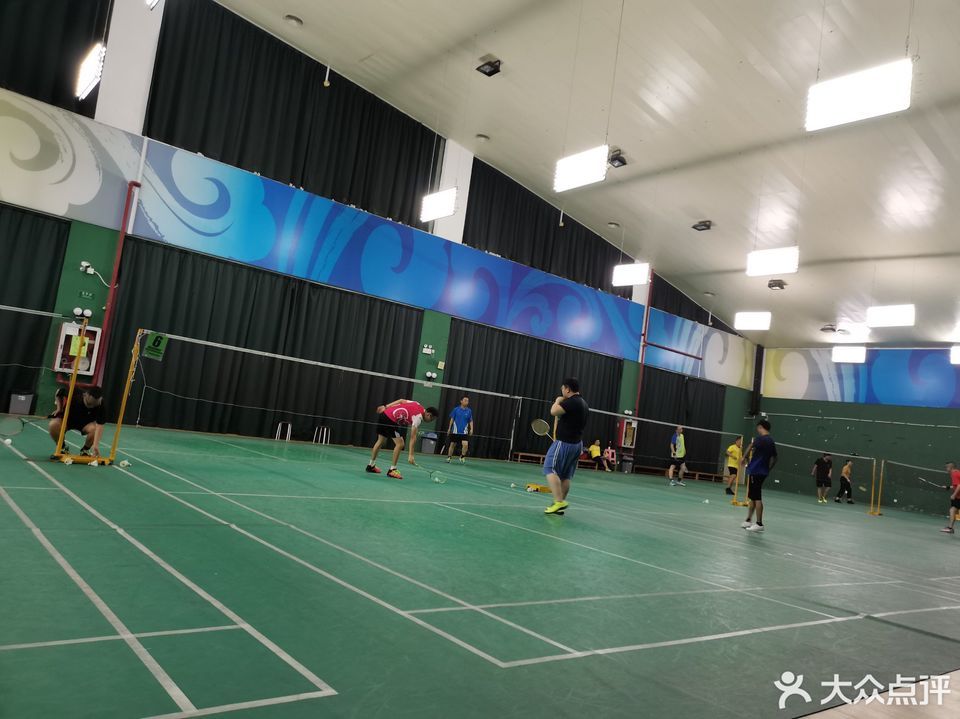 宝安体育馆-羽毛球馆图片
