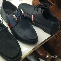 巴黎铁塔男鞋