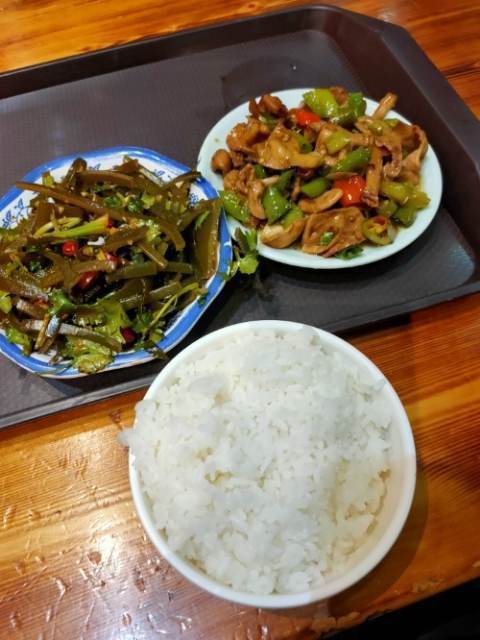 在哪儿):金华市义乌市稠下线与人民南路交汇处附近东南电话:丽池水会