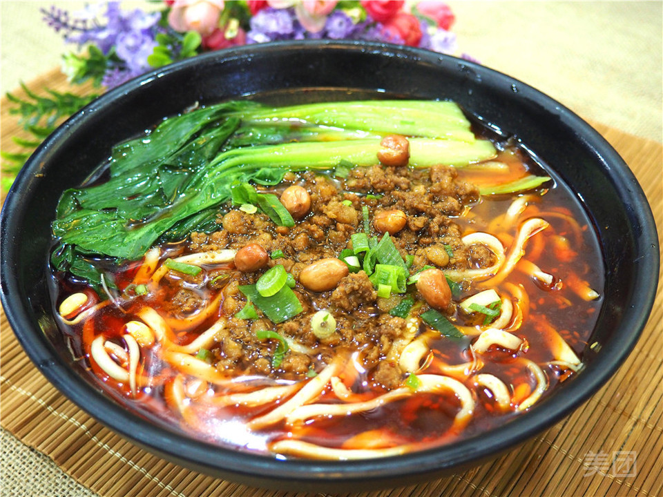 瘦肉酸辣粉图片