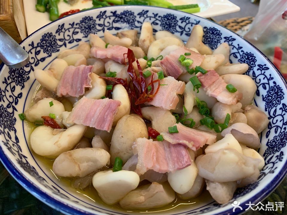 小葱南湖菱图片