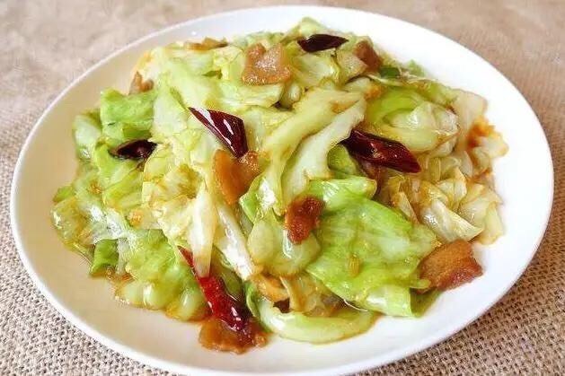 油渣手撕白菜图片