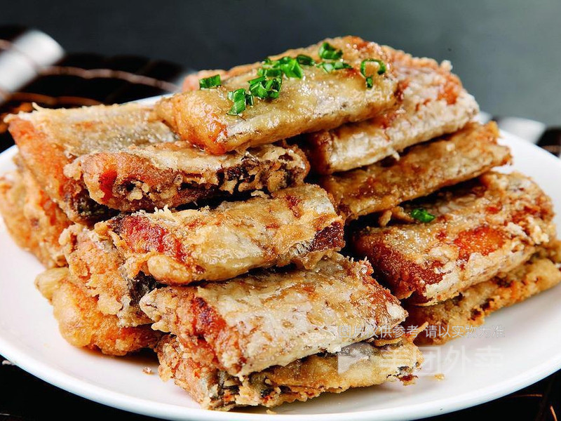 香酥刀鱼图片