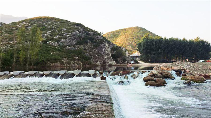 地址(在哪里):六股河漂流景区位于葫芦岛市建昌县杨树湾子乡关外第一