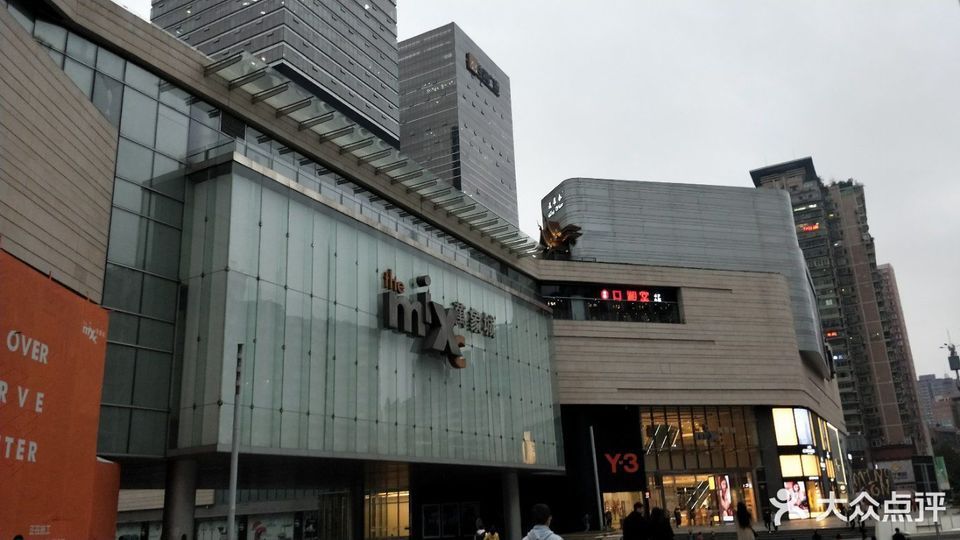 在哪,在哪里,在哪儿):重庆市九龙坡区谢家湾街道华润二十四城3期万象