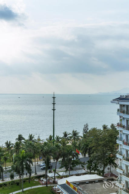 三亚湾离海边近的酒店图片