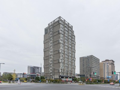 领创国际大厦图片