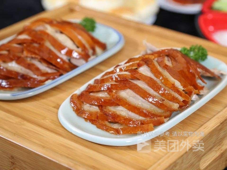 北京烤鸭切块送甜酱图片