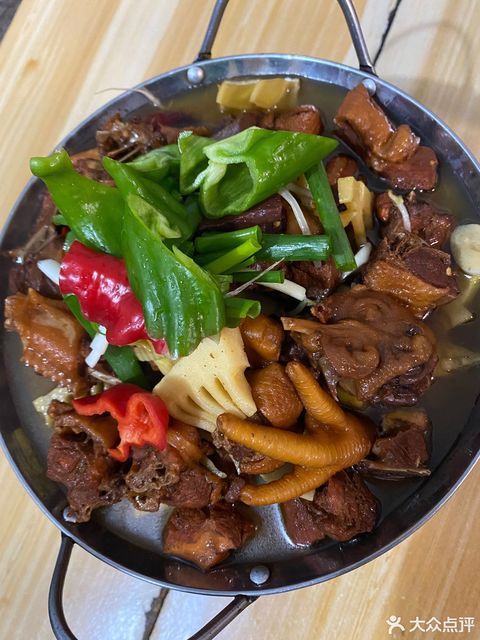 推荐菜:介绍:地址(在哪里):金寨县古碑乡村土菜馆(将军路店)位于六安