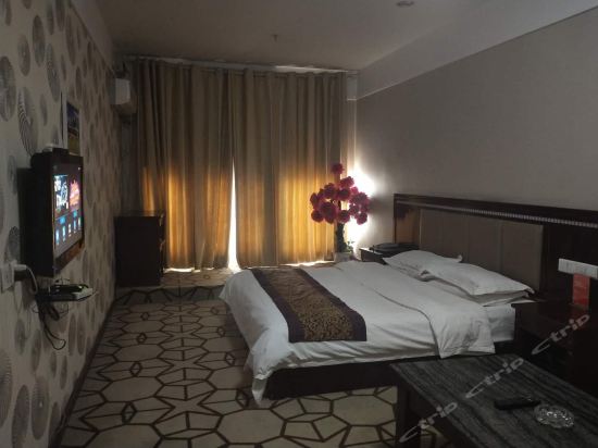 oyo喀什市东湖美景商务宾馆(人民公园天南路店)