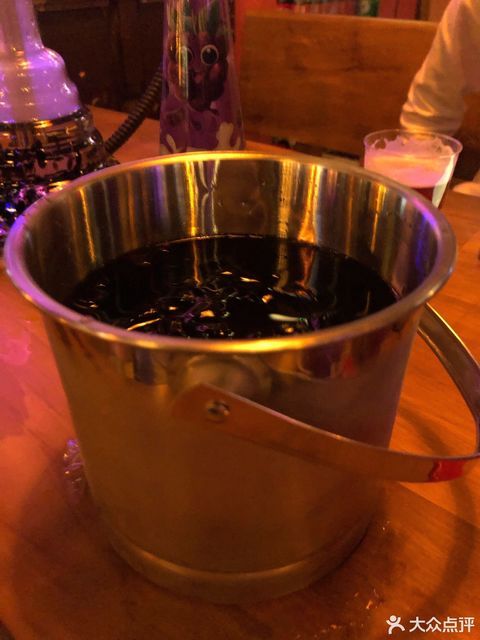 威士忌可乐扎图片