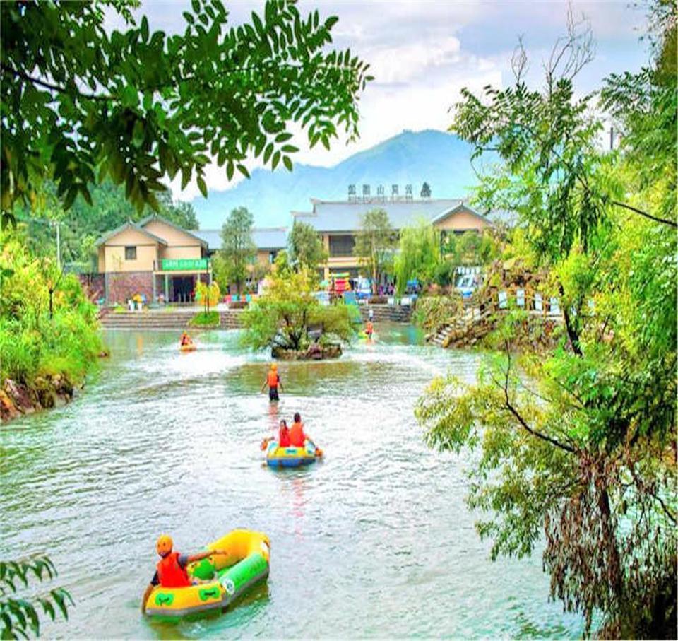 云灵山大峡谷图片