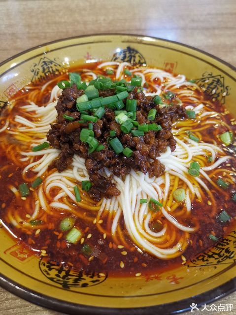 黄胖子万州炸酱面图片