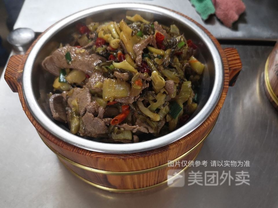 香飘木桶饭