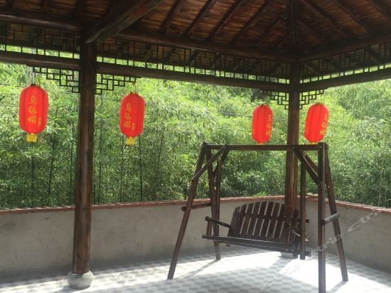 安吉龙王山漂流农家乐