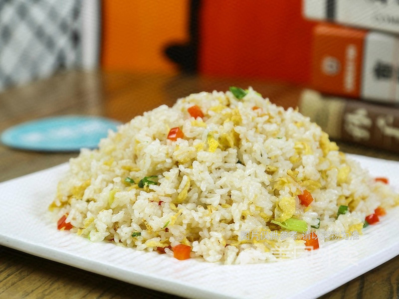 鸡蛋苦菜炒饭图片