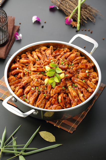 来御来三汁焖锅(金博大店)图片