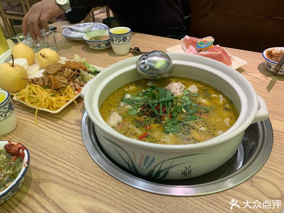 六味豆花魚二中路店