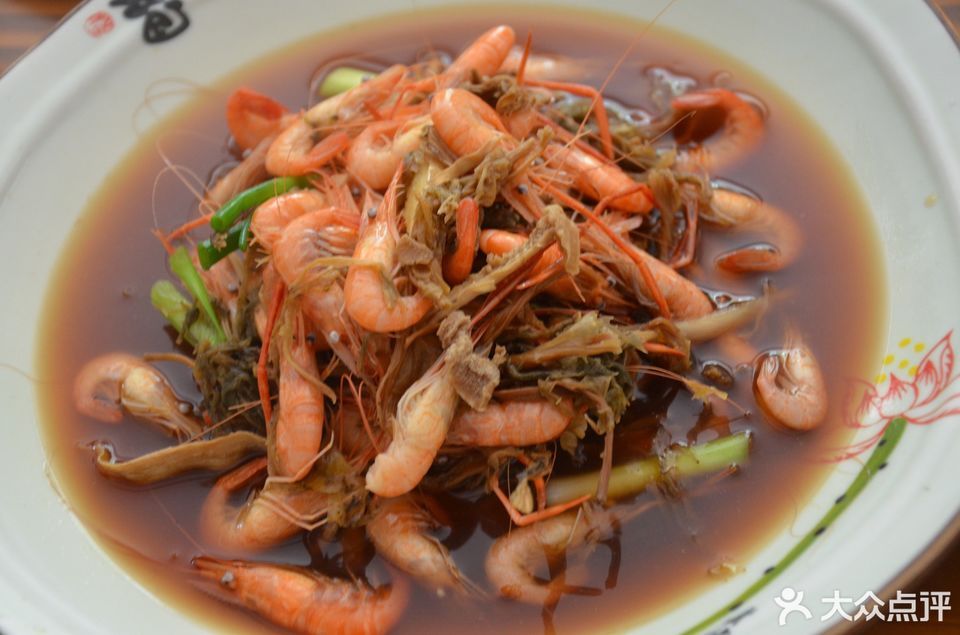 梅干菜烧河虾图片