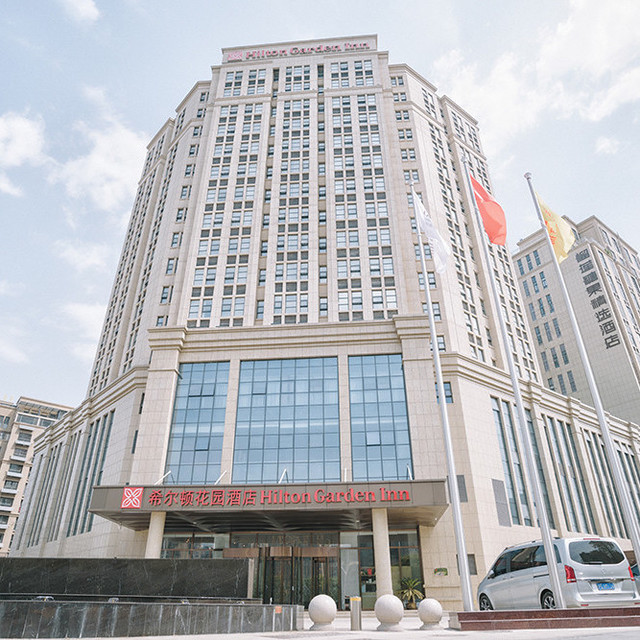 在哪儿):徐州市云龙区和平大道香溪左岸d2栋徐州希尔顿花园酒店电话